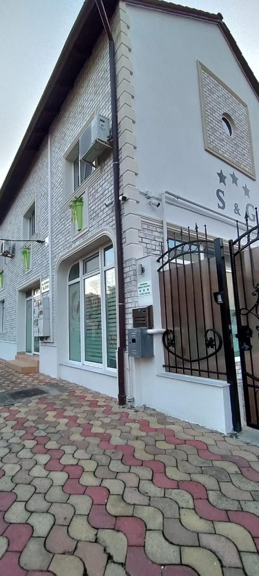 阿拉德 赛吉欧基尼娜旅馆酒店 外观 照片
